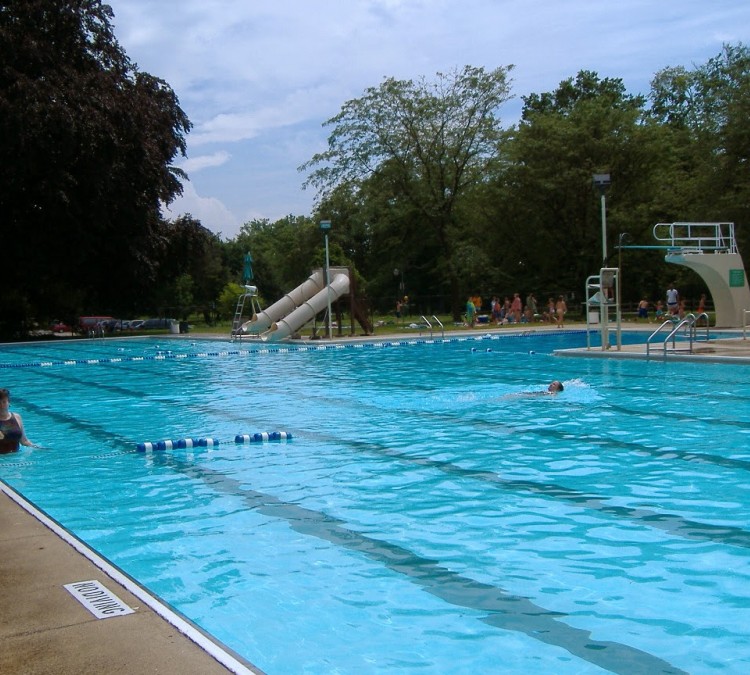 garfield-park-swimming-pool-photo